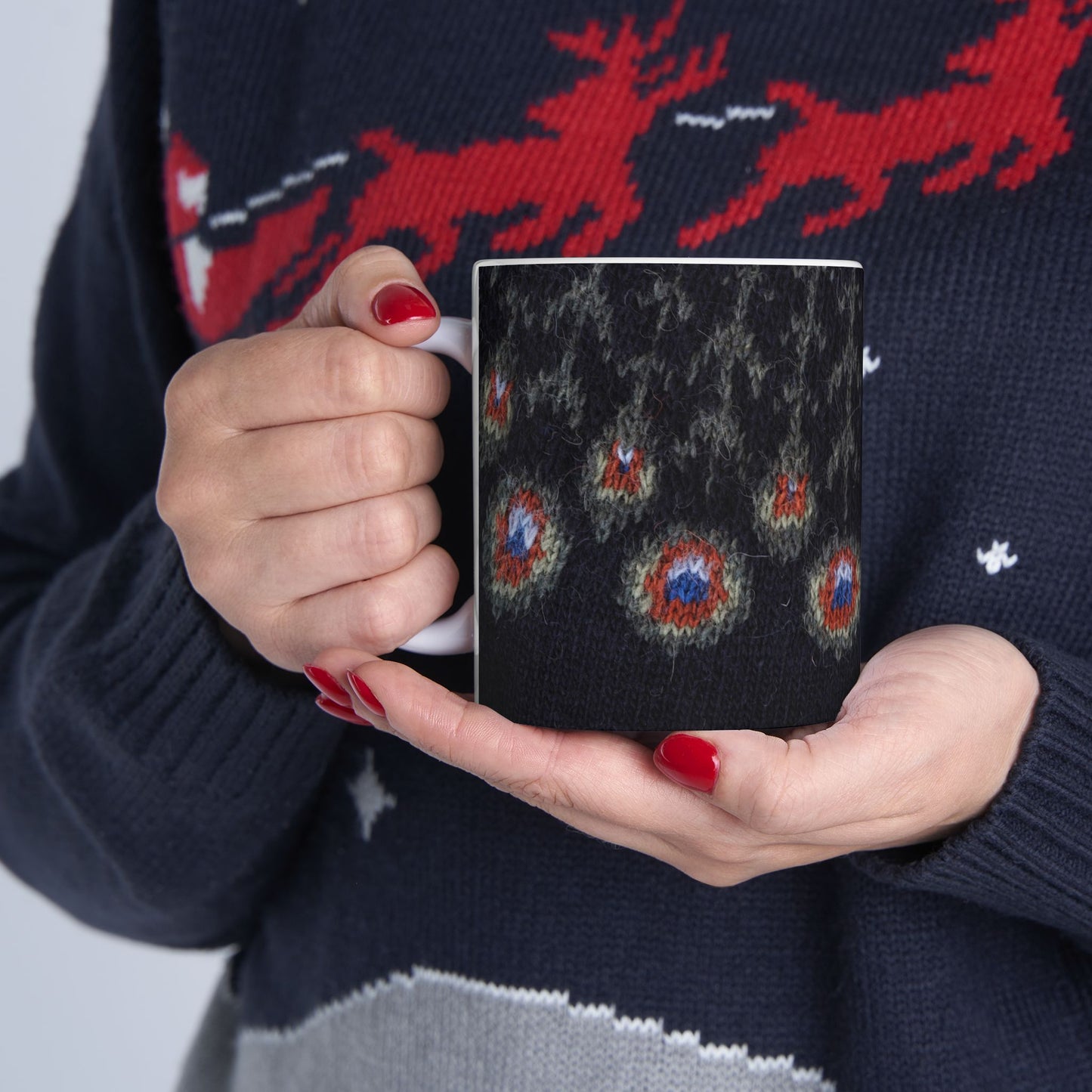 Ceramic Mug with Knitted pattern "Peacock feathers"